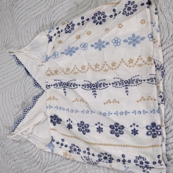 Mi ami from Francesca's White eyelet Linen Top - Picture 8 of 8